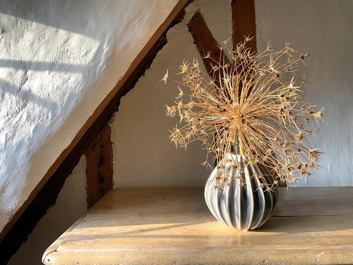 Buttercup Cottage, Holiday home *
